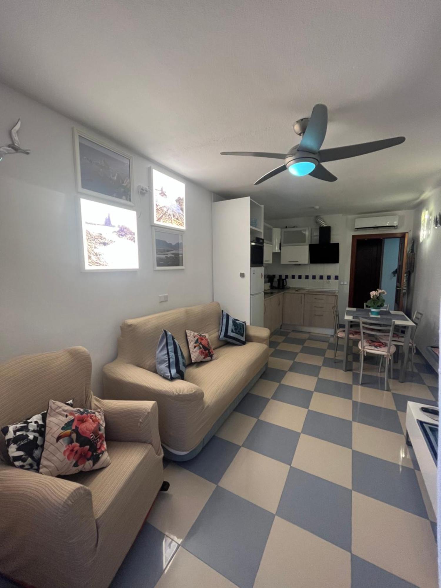 Fantastisches Apartment Am Meer Roquetas de Mar Exterior photo